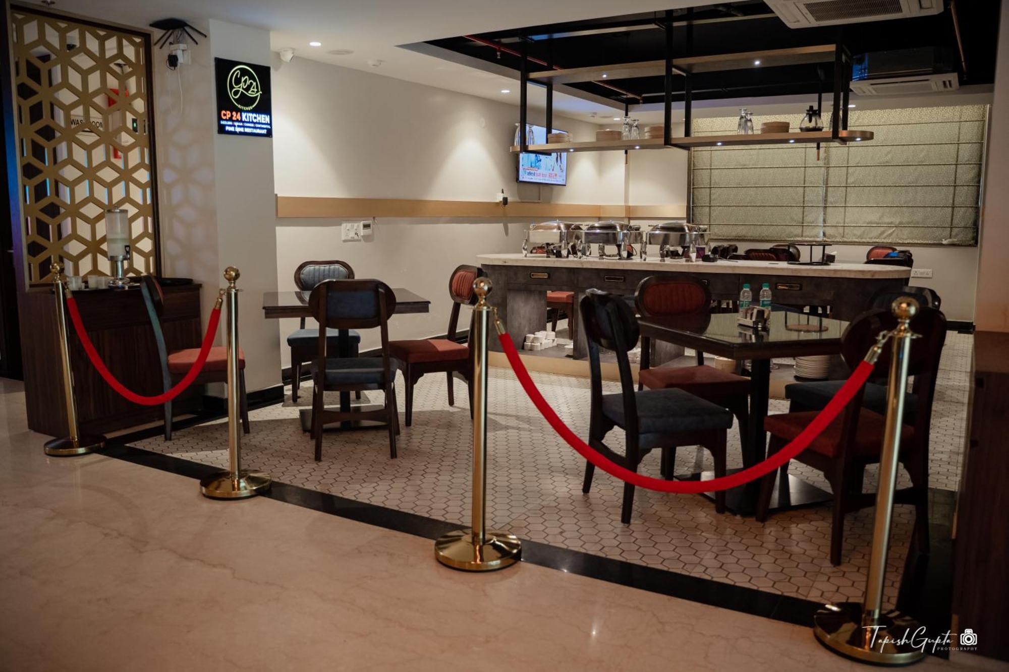 Belvedere Suites Greater Noida Exterior foto