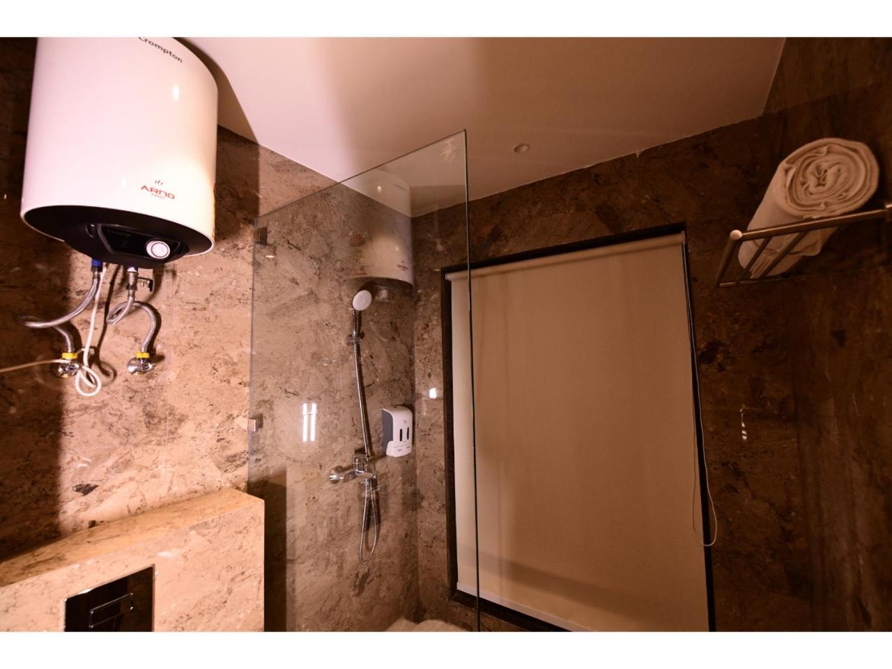Belvedere Suites Greater Noida Exterior foto